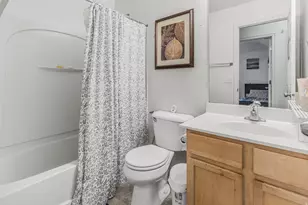 8282 S 6430 W, West Jordan, UT 84081 - Photo 16