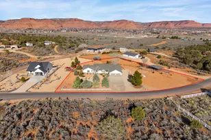898 W Grand Canyon Dr, Kanab, UT 84741 - Photo 34