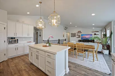 6151 N Davis Knolls Dr, Eagle Mountain, UT 84005 - Photo 14