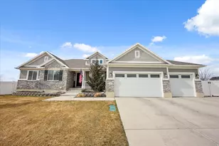 6151 N Davis Knolls Dr, Eagle Mountain, UT 84005 - Photo 2