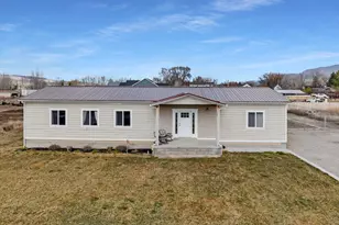 160 W 300 S, Fairview, UT 84629 - Photo 2