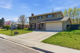 209 W 205 N, Orem, UT 84057 - Photo 2