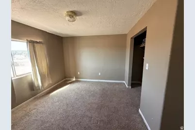 160 N 4900 W, Roosevelt, UT 84066 - Photo 12