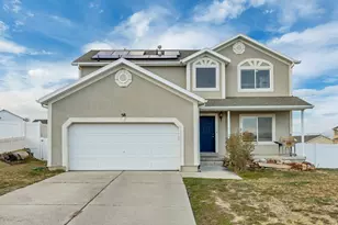 58 W Bermuda Dr, Saratoga Springs, UT 84045 - Photo 2