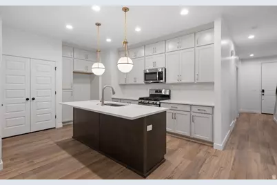 6808 W South Jordan Pkwy S #472, South Jordan, UT 84009 - Photo 4