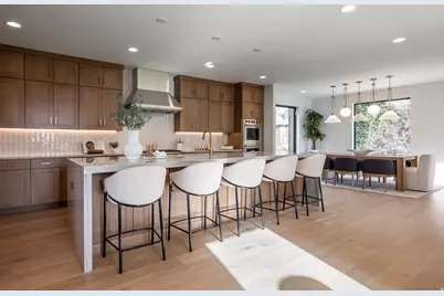 4451 S Holladay Park Ln E, Holladay, UT 84124 - Photo 1