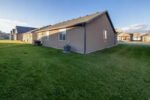 472 E 640 S, Vernal, UT 84078 - Photo 6