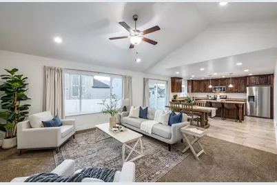 4842 N Goosefoot Dr, Eagle Mountain, UT 84005 - Photo 4