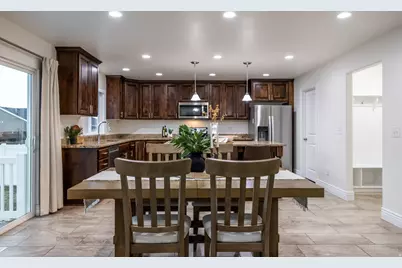 4842 N Goosefoot Dr, Eagle Mountain, UT 84005 - Photo 18