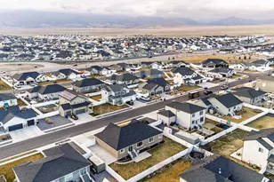 4842 N Goosefoot Dr, Eagle Mountain, UT 84005 - Photo 56