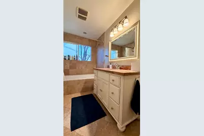 2284 S Brentwood Cir E, Salt Lake City, UT 84158 - Photo 16