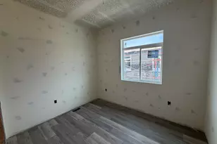 7214 S Ramanee Dr E, Midvale, UT 84047 - Photo 12