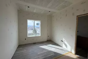 7214 S Ramanee Dr E, Midvale, UT 84047 - Photo 10