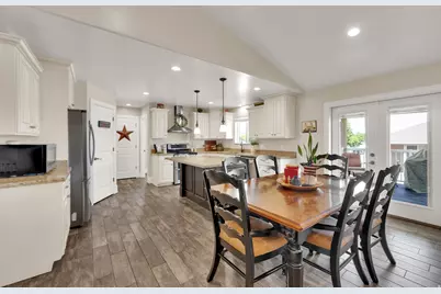 126 N Balsam Way W, Price, UT 84501 - Photo 4