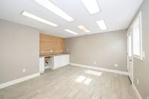 9457 S Fox Hunt Dr, Sandy, UT 84092 - Photo 36