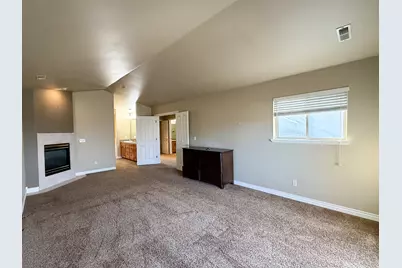 43 Hillsborough Dr, Pleasant View, UT 84414 - Photo 32