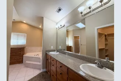 43 Hillsborough Dr, Pleasant View, UT 84414 - Photo 36