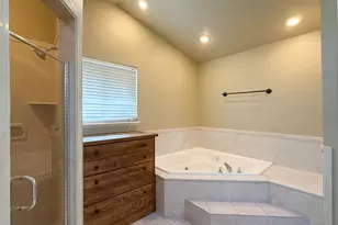 43 Hillsborough Dr, Pleasant View, UT 84414 - Photo 18