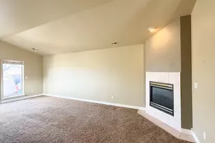 43 Hillsborough Dr, Pleasant View, UT 84414 - Photo 16