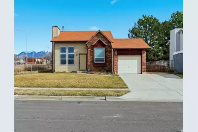 5622 S 2950 W, Roy, UT 84067 - Photo 2