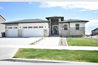 122 S Liberty St #201, Grantsville, UT 84029 - Photo 2