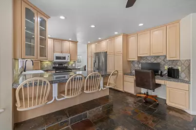 19 S 820 E, Tooele, UT 84074 - Photo 14