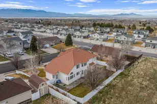 19 S 820 E, Tooele, UT 84074 - Photo 40