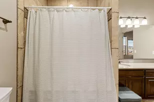 1045 W Sapphire, Diamond Valley, UT 84770 - Photo 46