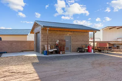 1045 W Sapphire, Diamond Valley, UT 84770 - Photo 80