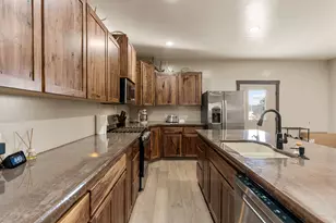 1045 W Sapphire, Diamond Valley, UT 84770 - Photo 66