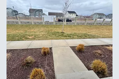 2567 E 830 N, Spanish Fork, UT 84660 - Photo 4