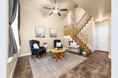 225 S Majestic Meadows Dr, Payson, UT 84651 - Photo 4