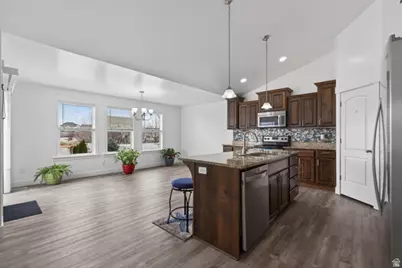 1443 S Evans St #25, Lehi, UT 84043 - Photo 10