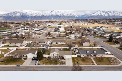 200 N 750 W, Hyrum, UT 84319 - Photo 34