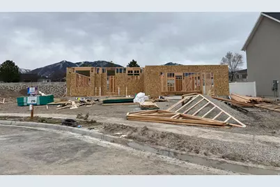 1416 N Harper Way #216, Tooele, UT 84074 - Photo 2
