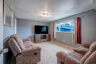 5481 W Heath Ave, Kearns, UT 84118 - Photo 20