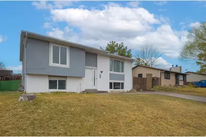 5481 W Heath Ave, Kearns, UT 84118 - Photo 2
