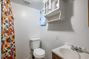 5481 W Heath Ave, Kearns, UT 84118 - Photo 18