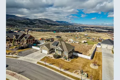 7032 W Echo Bluff Dr, Herriman, UT 84096 - Photo 42