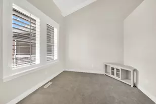 7032 W Echo Blf Dr, Herriman, UT 84096 - Photo 6