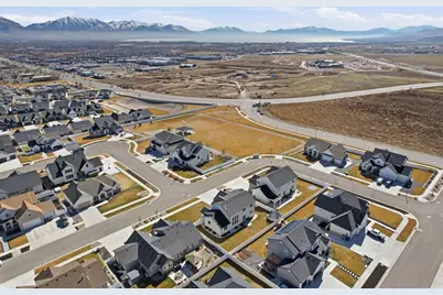 1449 N McKenzie Way, Saratoga Springs, UT 84045 - Photo 62