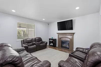 2287 S 2060 W, Woods Cross, UT 84087 - Photo 6