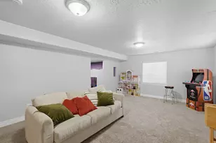 2287 S 2060 W, Woods Cross, UT 84087 - Photo 24