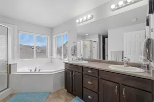 2287 S 2060 W, Woods Cross, UT 84087 - Photo 16