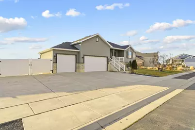 3561 S 5160 W, Hooper, UT 84315 - Photo 6