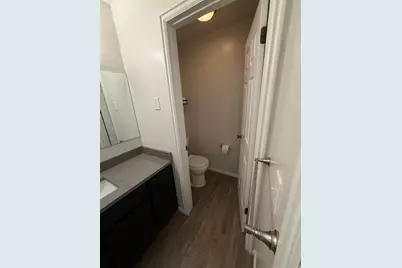 8722 S Oakwood Cir, Sandy, UT 84094 - Photo 32