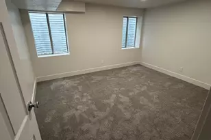 8722 S Oakwood Park Circle, Sandy, UT 84094 - Photo 10