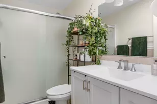 2744 E 7265 S, Cottonwood Heights, UT 84121 - Photo 14