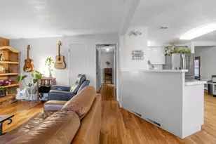 2744 E 7265 S, Cottonwood Heights, UT 84121 - Photo 4
