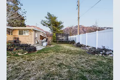 2744 E 7265 S, Cottonwood Heights, UT 84121 - Photo 34